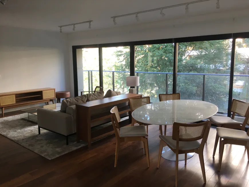 Foto 1 de Apartamento com 3 Quartos à venda, 147m² em Jardim Guedala, São Paulo