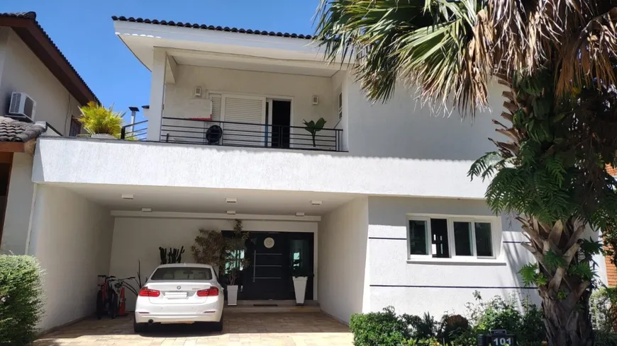 Foto 1 de Casa de Condomínio com 3 Quartos para venda ou aluguel, 346m² em Alphaville, Santana de Parnaíba