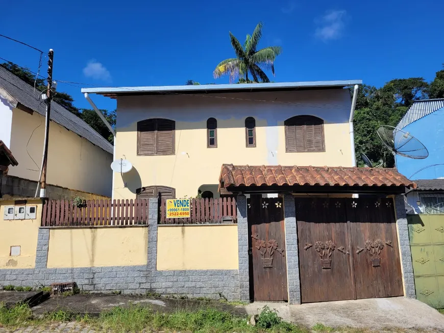 Foto 1 de Casa com 3 Quartos à venda, 185m² em Amparo, Nova Friburgo