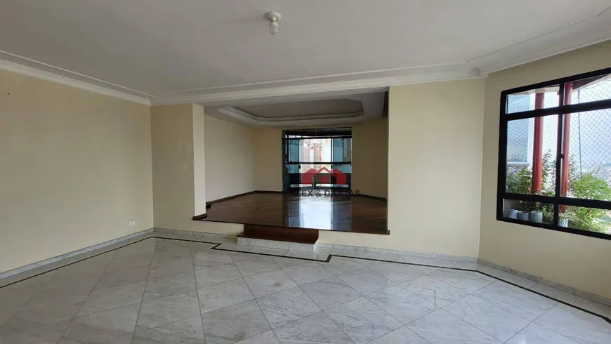 Foto 1 de Apartamento com 4 Quartos à venda, 227m² em Santo Antônio, São Caetano do Sul