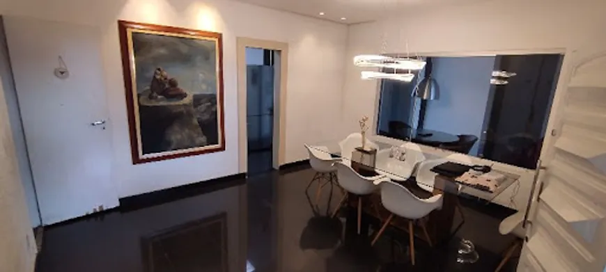 Foto 1 de Casa com 4 Quartos à venda, 280m² em Planalto, Belo Horizonte