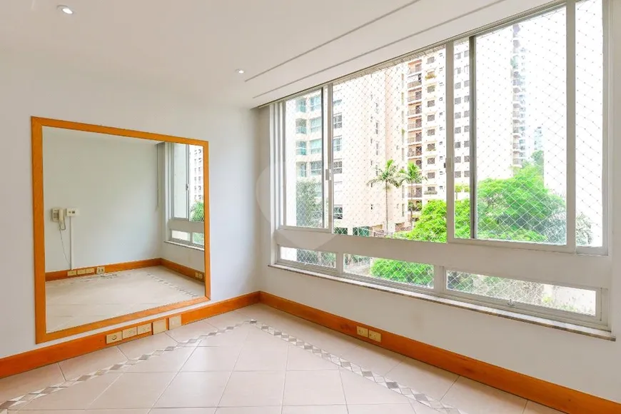 Foto 1 de Apartamento com 3 Quartos à venda, 173m² em Paraíso, São Paulo