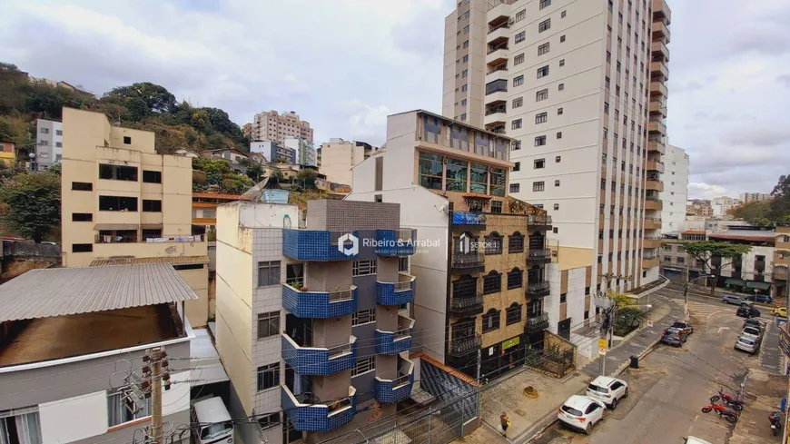 Foto 1 de Cobertura com 3 Quartos à venda, 95m² em São Mateus, Juiz de Fora