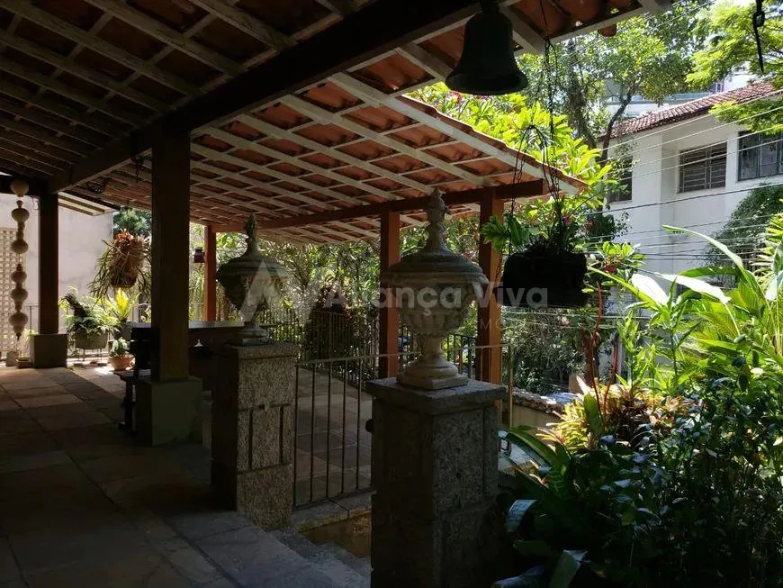 Foto 1 de Casa com 4 Quartos à venda, 386m² em Jardim Botânico, Rio de Janeiro