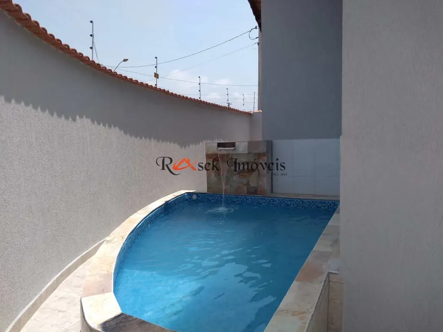 Foto 1 de Casa com 2 Quartos à venda, 63m² em Balneario Plataforma, Mongaguá