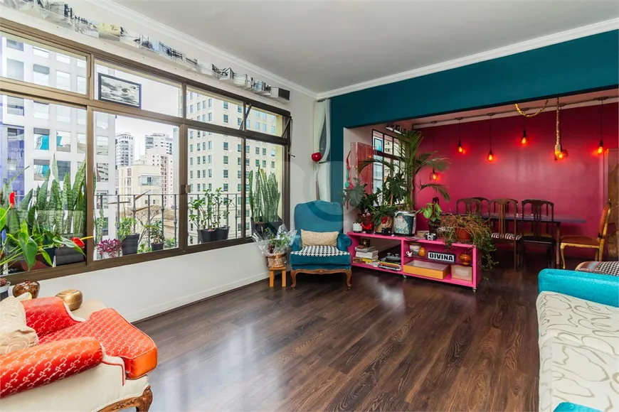 Foto 1 de Apartamento com 2 Quartos à venda, 130m² em Moema, São Paulo