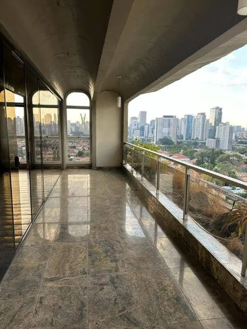 Foto 1 de Apartamento com 6 Quartos para venda ou aluguel, 322m² em Vila Cordeiro, São Paulo