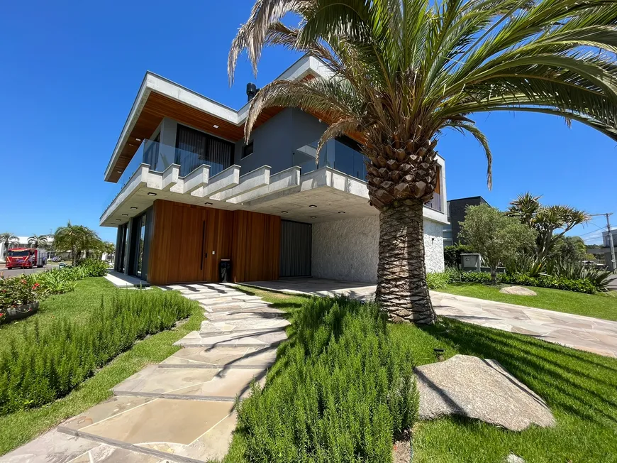 Foto 1 de Casa de Condomínio com 5 Quartos à venda, 430m² em Condominio Malibu Beach Residence, Xangri-lá