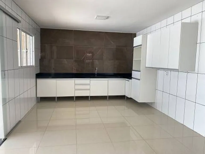 Foto 1 de Casa com 3 Quartos à venda, 150m² em Vila Mogilar, Mogi das Cruzes