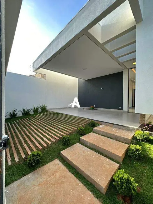 Foto 1 de Casa com 3 Quartos à venda, 128m² em Jardim Sul, Uberlândia
