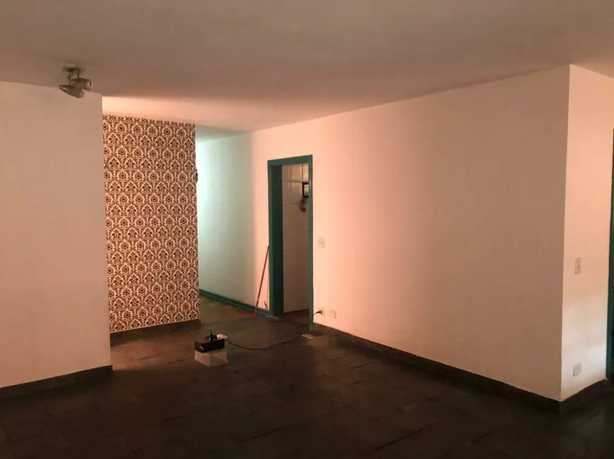 Foto 1 de Sobrado com 3 Quartos à venda, 250m² em Parque Colonial, São Paulo