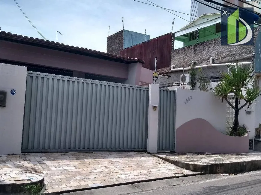 Foto 1 de Casa com 3 Quartos à venda, 165m² em Candelária, Natal