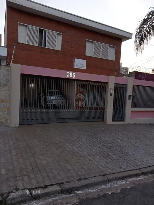 Foto 1 de Sobrado com 3 Quartos à venda, 285m² em Vila Lemos, Campinas