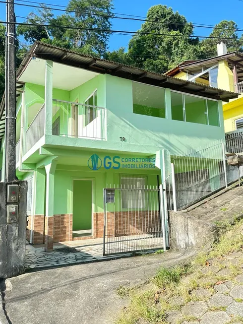Foto 1 de Casa com 4 Quartos à venda, 150m² em Ponta de Baixo, São José