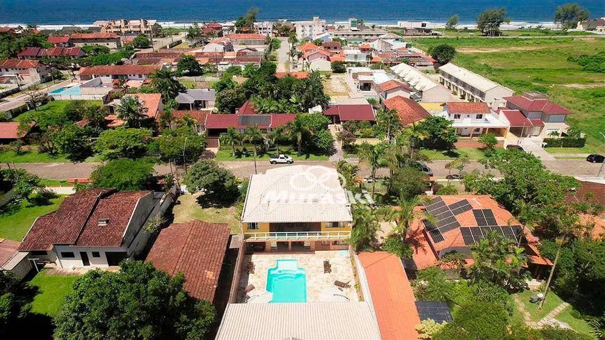 Foto 1 de Casa com 5 Quartos à venda, 382m² em Brejatuba, Guaratuba