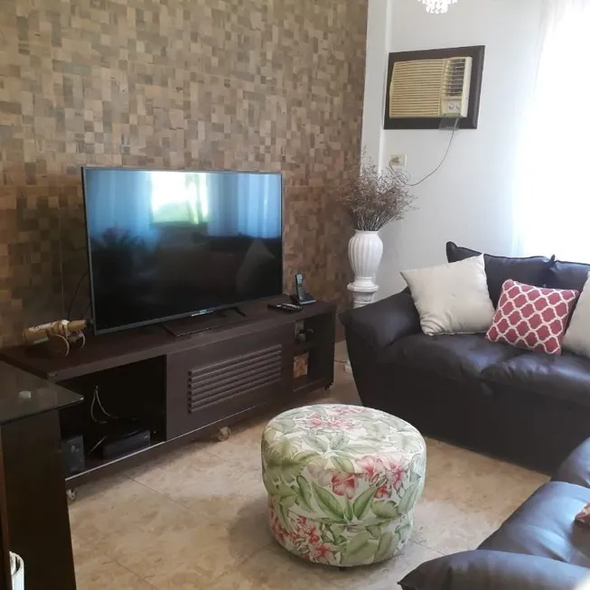 Foto 1 de Apartamento com 3 Quartos à venda, 115m² em Marapé, Santos