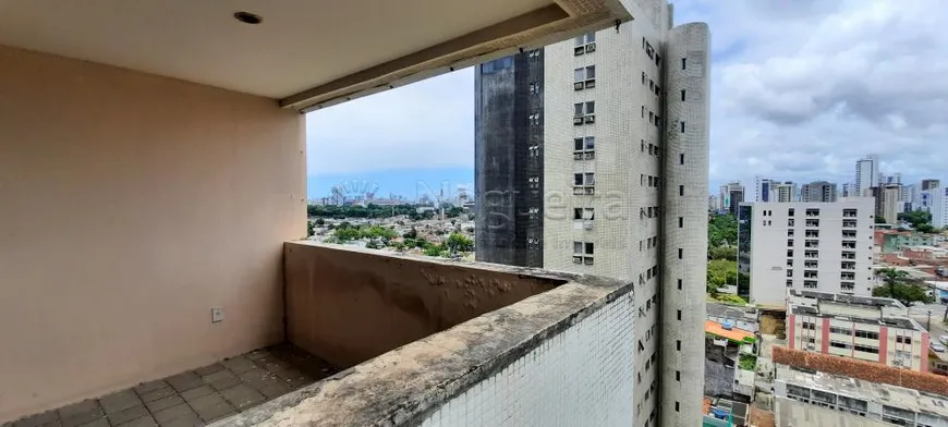 Foto 1 de Apartamento com 5 Quartos à venda, 268m² em Torreão, Recife