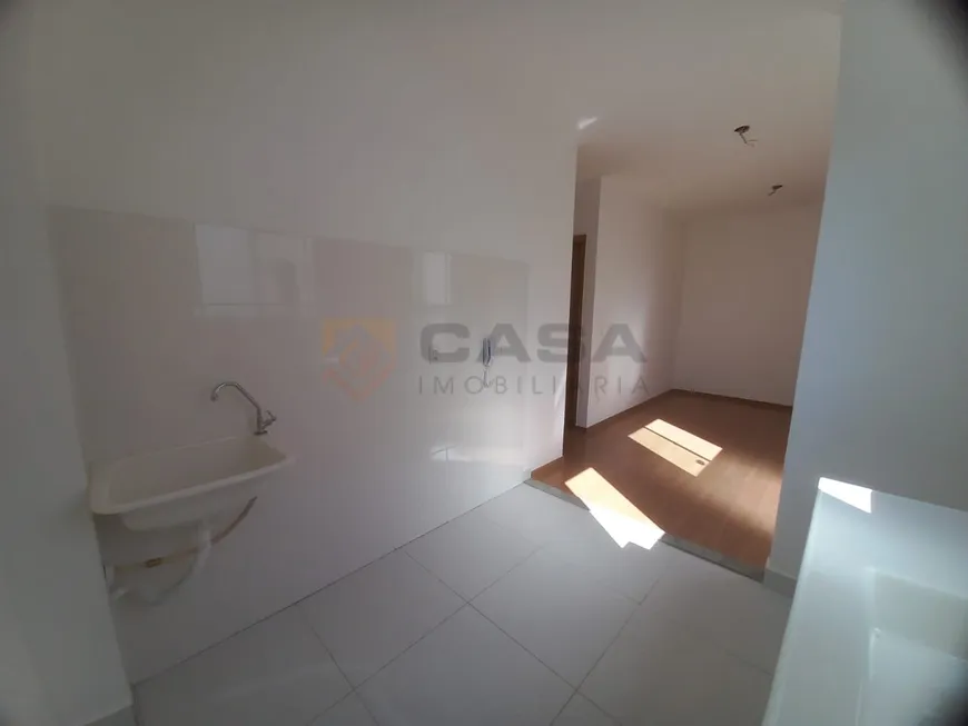 Foto 1 de Apartamento com 2 Quartos à venda, 46m² em Chacara Parreiral, Serra