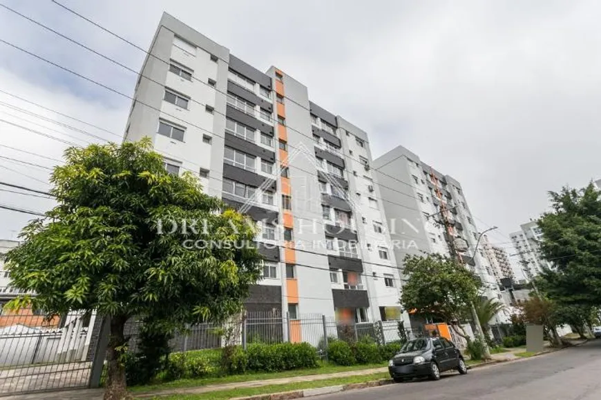 Foto 1 de Apartamento com 2 Quartos à venda, 79m² em Passo da Areia, Porto Alegre