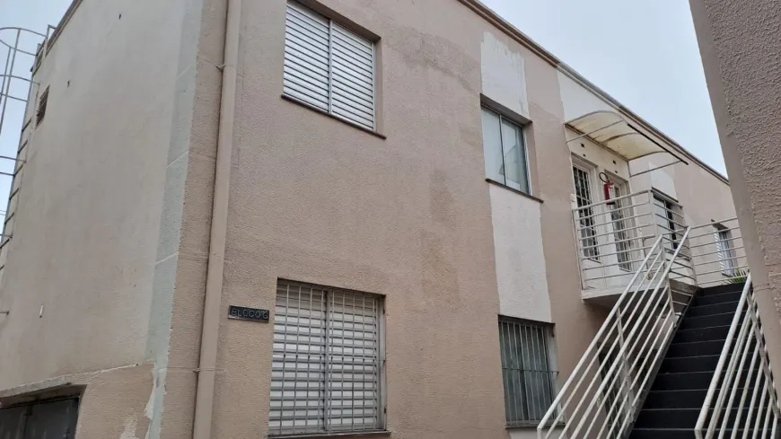 Foto 1 de Apartamento com 2 Quartos à venda, 42m² em Jardim Graziela, Suzano