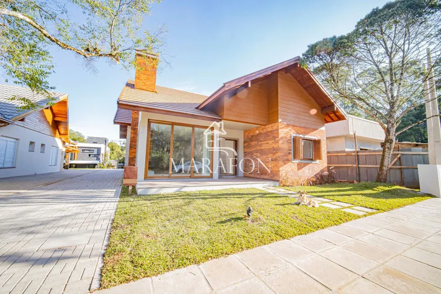 Foto 1 de Casa com 4 Quartos à venda, 221m² em Vivendas do Arvoredo, Gramado