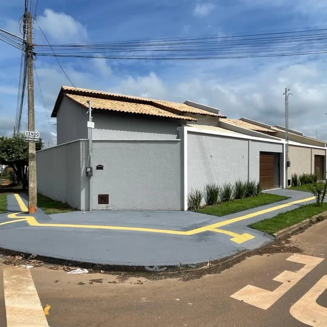 Foto 1 de Casa com 3 Quartos à venda, 103m² em Parque Industrial de Senador Canedo, Senador Canedo