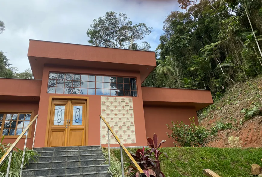 Foto 1 de Casa com 3 Quartos à venda, 165m² em Fazenda Boa Fé , Teresópolis