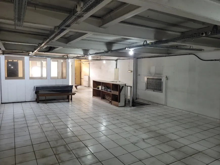 Foto 1 de com 1 Quarto para alugar, 120m² em Centro, Petrópolis