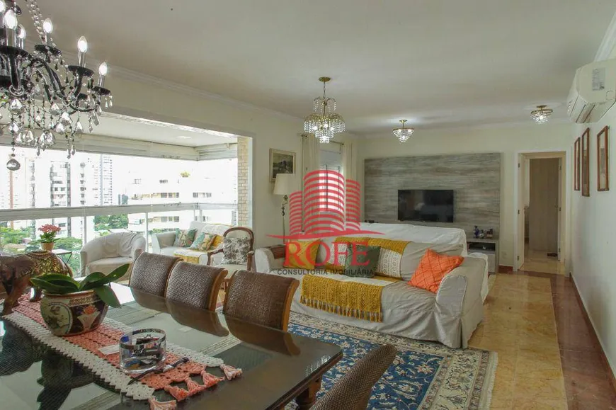 Foto 1 de Apartamento com 3 Quartos para alugar, 145m² em Campo Belo, São Paulo