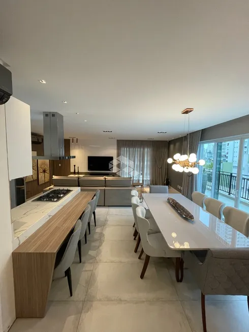 Foto 1 de Apartamento com 3 Quartos à venda, 293m² em Centro, Balneário Camboriú