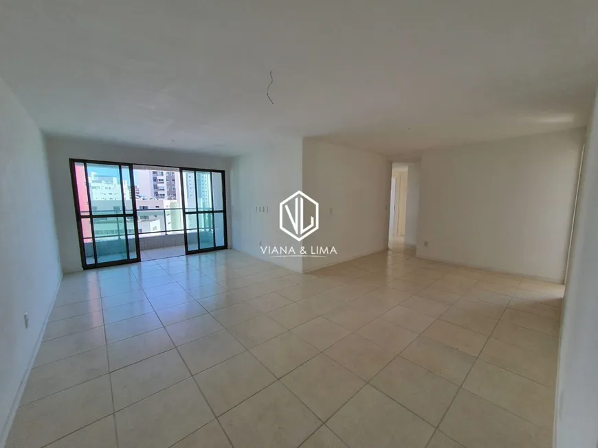 Foto 1 de Apartamento com 4 Quartos à venda, 136m² em Pina, Recife