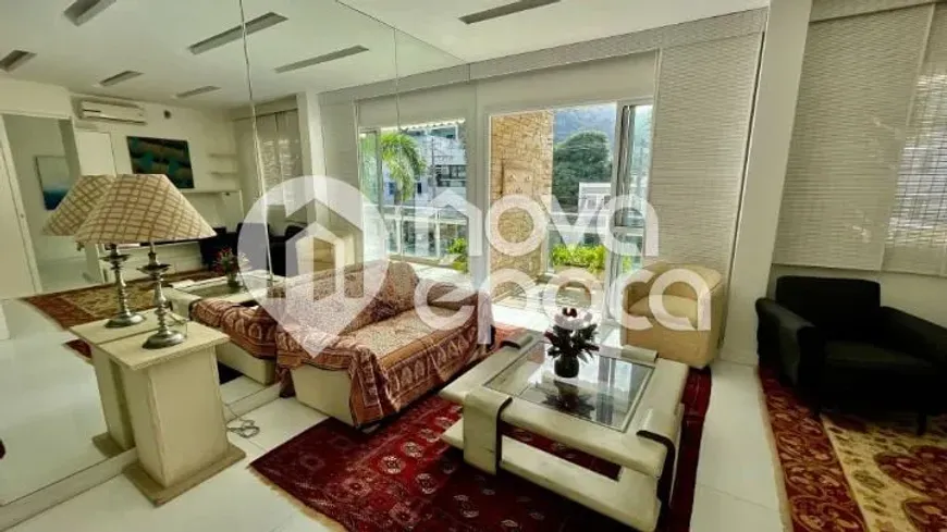 Foto 1 de Apartamento com 2 Quartos à venda, 97m² em Barra da Tijuca, Rio de Janeiro