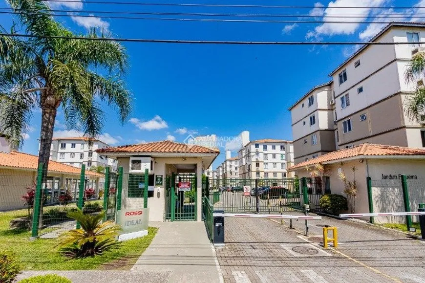 Foto 1 de Apartamento com 2 Quartos à venda, 42m² em Fátima, Canoas