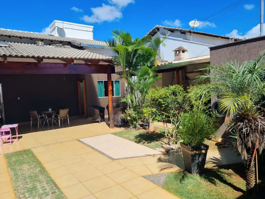 Foto 1 de Casa com 4 Quartos à venda, 170m² em Bosque dos Buritis, Uberlândia