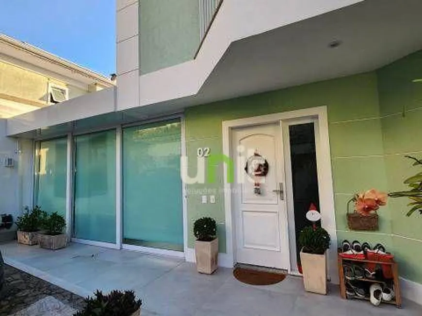 Foto 1 de Casa de Condomínio com 4 Quartos à venda, 180m² em São Francisco, Niterói