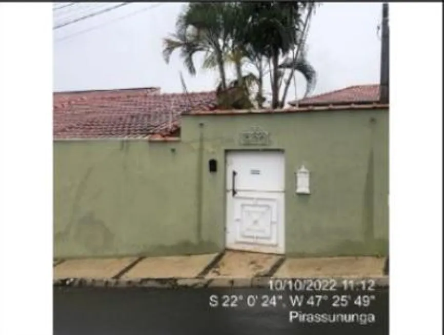 Foto 1 de Casa com 3 Quartos à venda, 205m² em Centro, Pirassununga