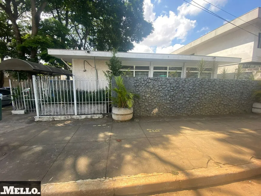 Foto 1 de Casa com 9 Quartos à venda, 324m² em Indianópolis, São Paulo