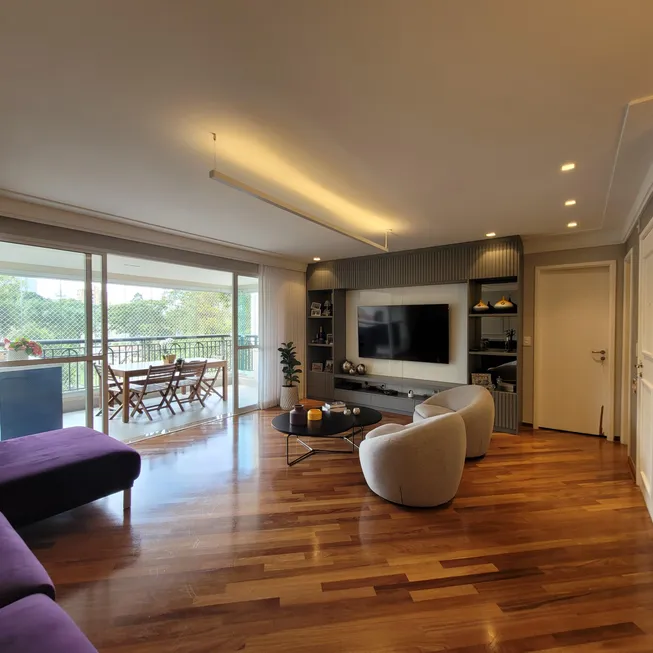 Foto 1 de Apartamento com 4 Quartos à venda, 185m² em Alto Da Boa Vista, São Paulo