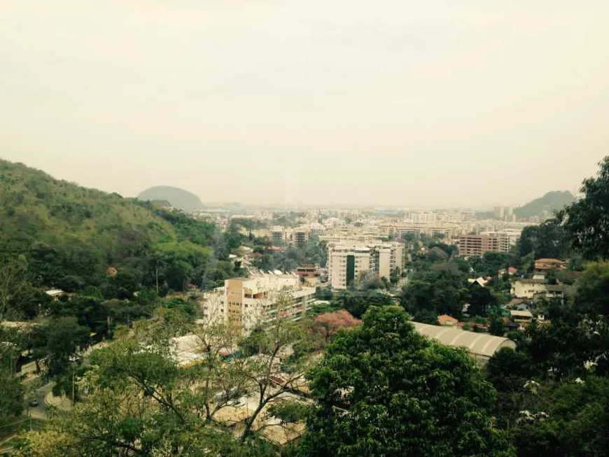 Foto 1 de Lote/Terreno à venda, 1200m² em Freguesia- Jacarepaguá, Rio de Janeiro