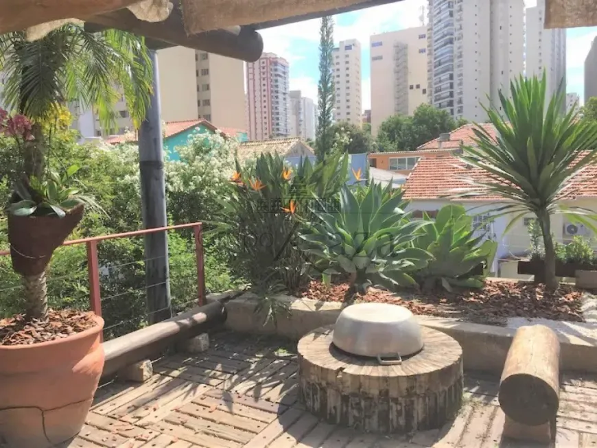 Foto 1 de Casa com 3 Quartos para alugar, 240m² em Vila Mariana, São Paulo