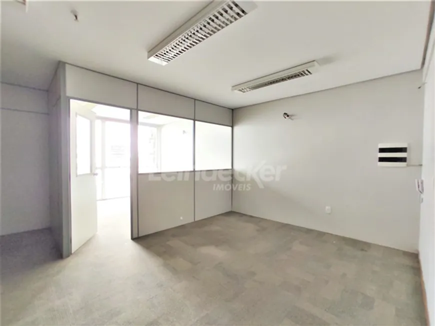 Foto 1 de Sala Comercial para alugar, 57m² em Floresta, Porto Alegre