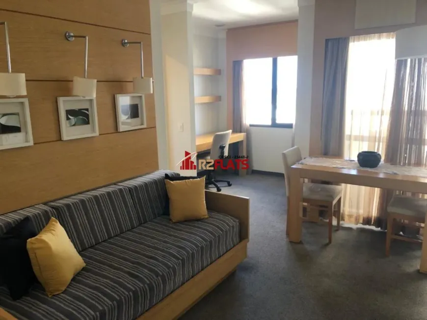 Foto 1 de Flat com 1 Quarto à venda, 42m² em Campo Belo, São Paulo