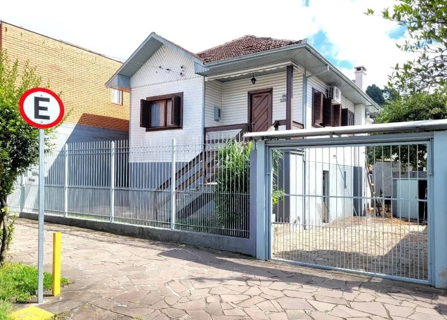 Foto 1 de Casa com 2 Quartos para alugar, 130m² em Nossa Senhora de Lourdes, Caxias do Sul