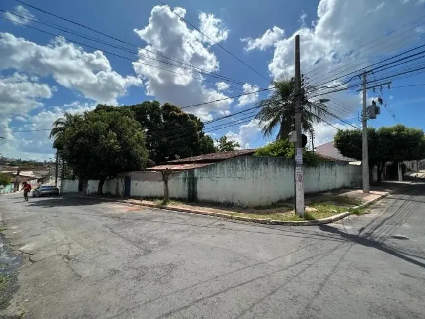 Foto 1 de Casa com 1 Quarto à venda, 219m² em Jardim Paulista, Cuiabá