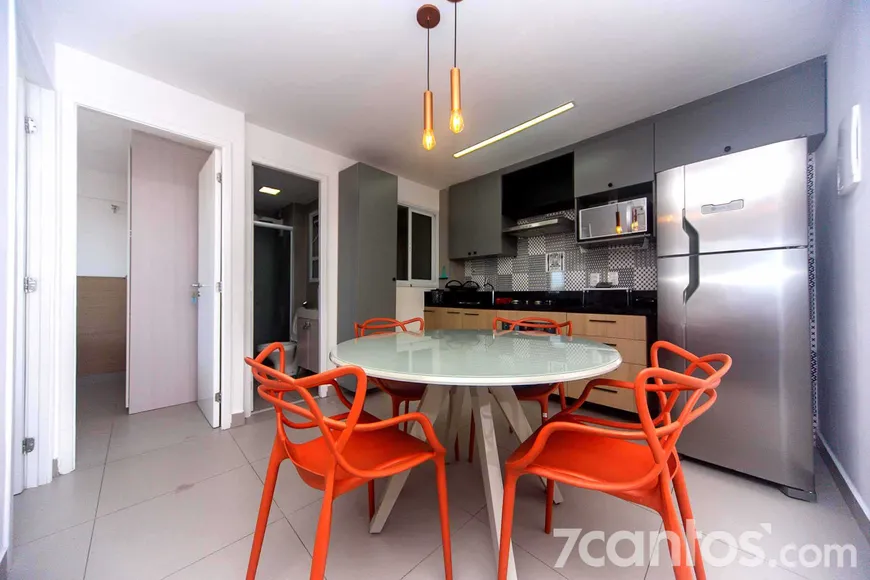 Foto 1 de Apartamento com 2 Quartos para alugar, 50m² em Meireles, Fortaleza