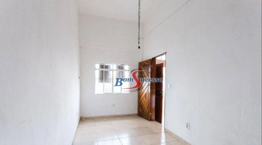 Foto 1 de Casa com 1 Quarto para alugar, 45m² em Vila Santa Isabel, São Paulo