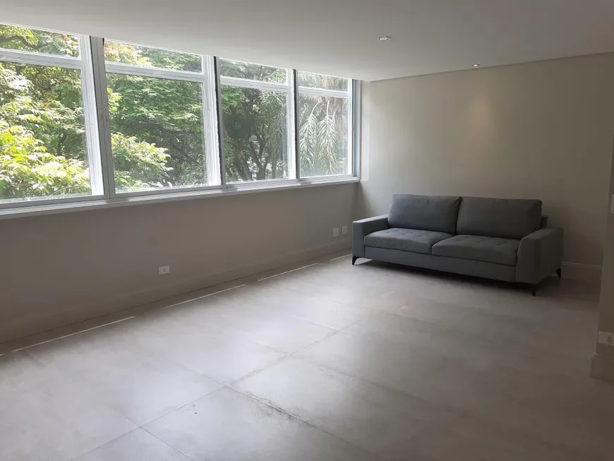 Foto 1 de Apartamento com 3 Quartos à venda, 133m² em Jardins, São Paulo