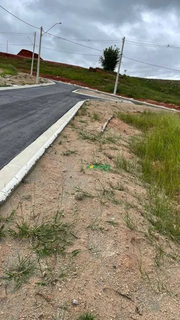 Foto 1 de Lote/Terreno à venda, 250m² em Putim, São José dos Campos