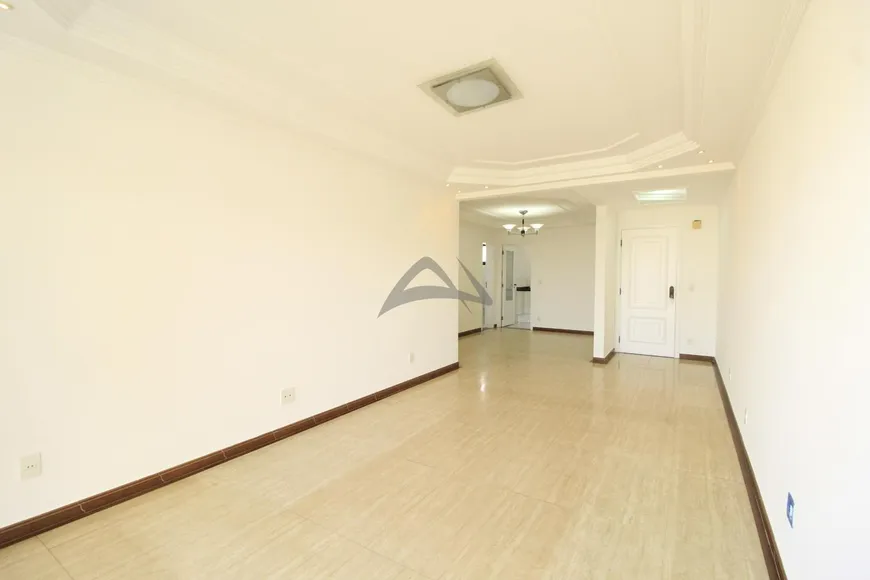 Foto 1 de Apartamento com 3 Quartos para alugar, 145m² em Cambuí, Campinas