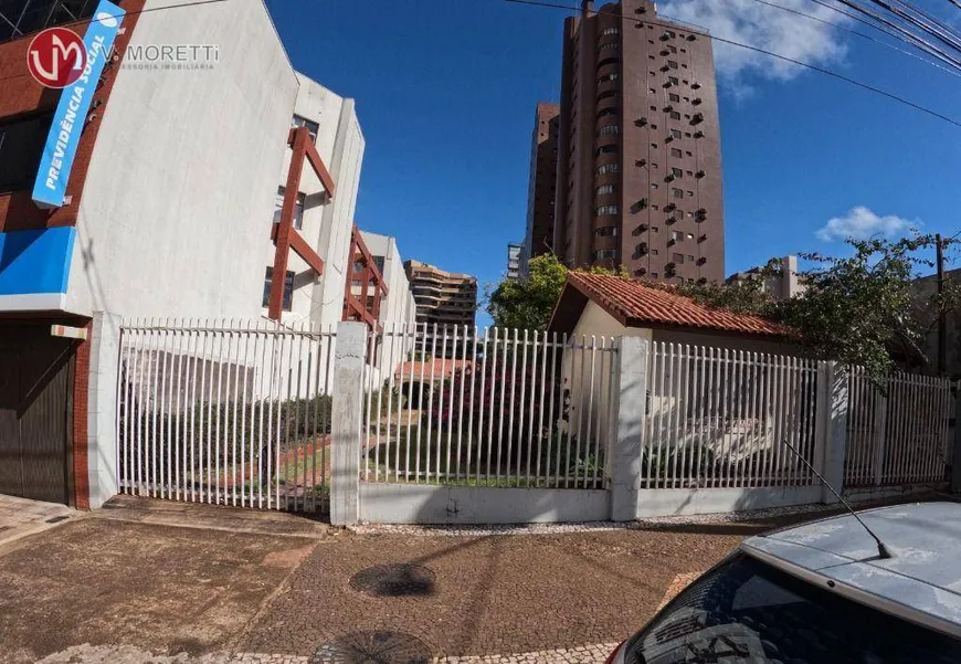 Foto 1 de Lote/Terreno à venda, 863m² em Centro, Cascavel